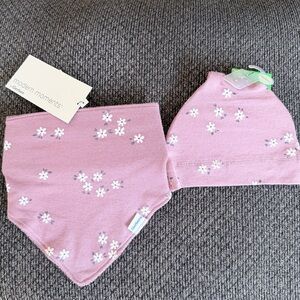 Modern Moments by Gerber purple floral bandana bib and newborn matching hat NWT